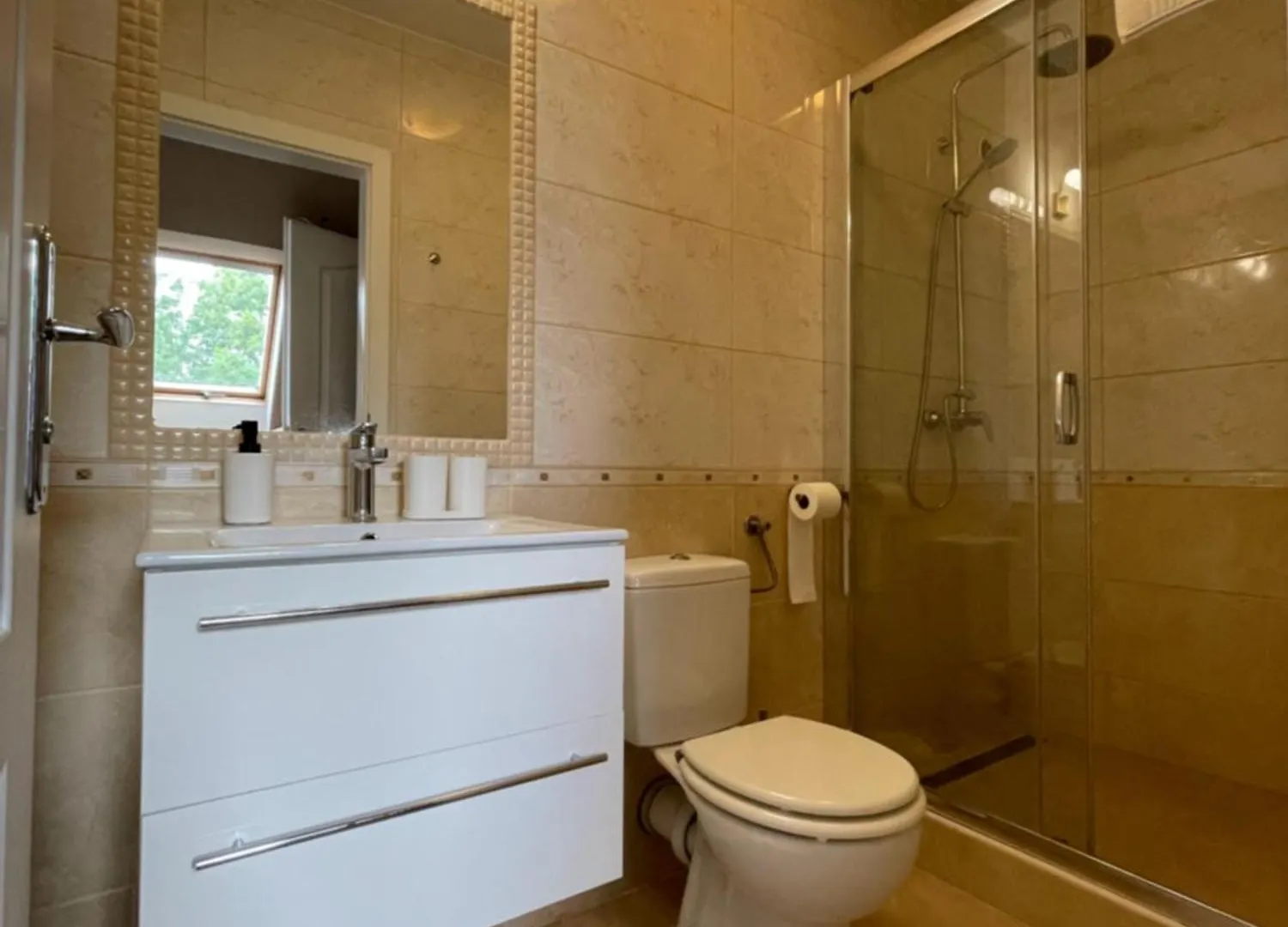 Karolyi Panzio Guest house Eger